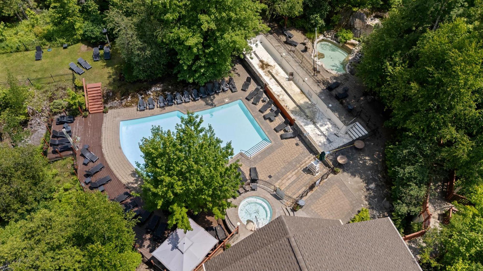 Les Manoirs Wpool & Hot Tub Near Village 120-7 Мон-Трамблан Экстерьер фото