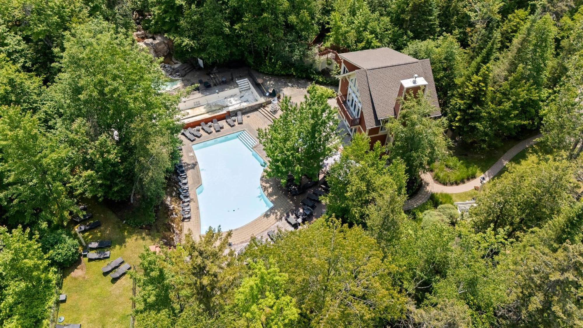 Les Manoirs Wpool & Hot Tub Near Village 120-7 Мон-Трамблан Экстерьер фото